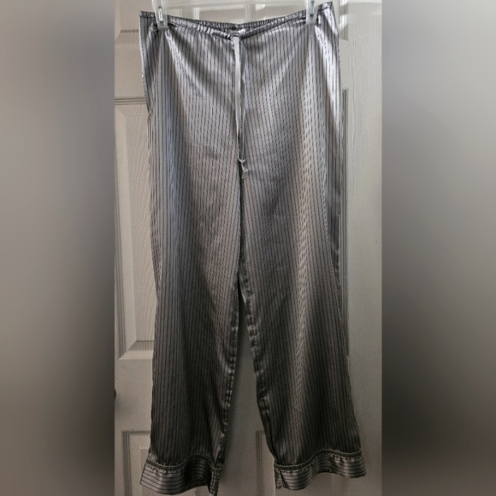 George Sleepwear 2-Piece Pajama Set - Picture 7 of 9